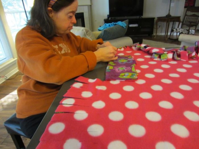 How to Make a "No Sew" Double Fleece Blanket So Easy! Create Whimsy