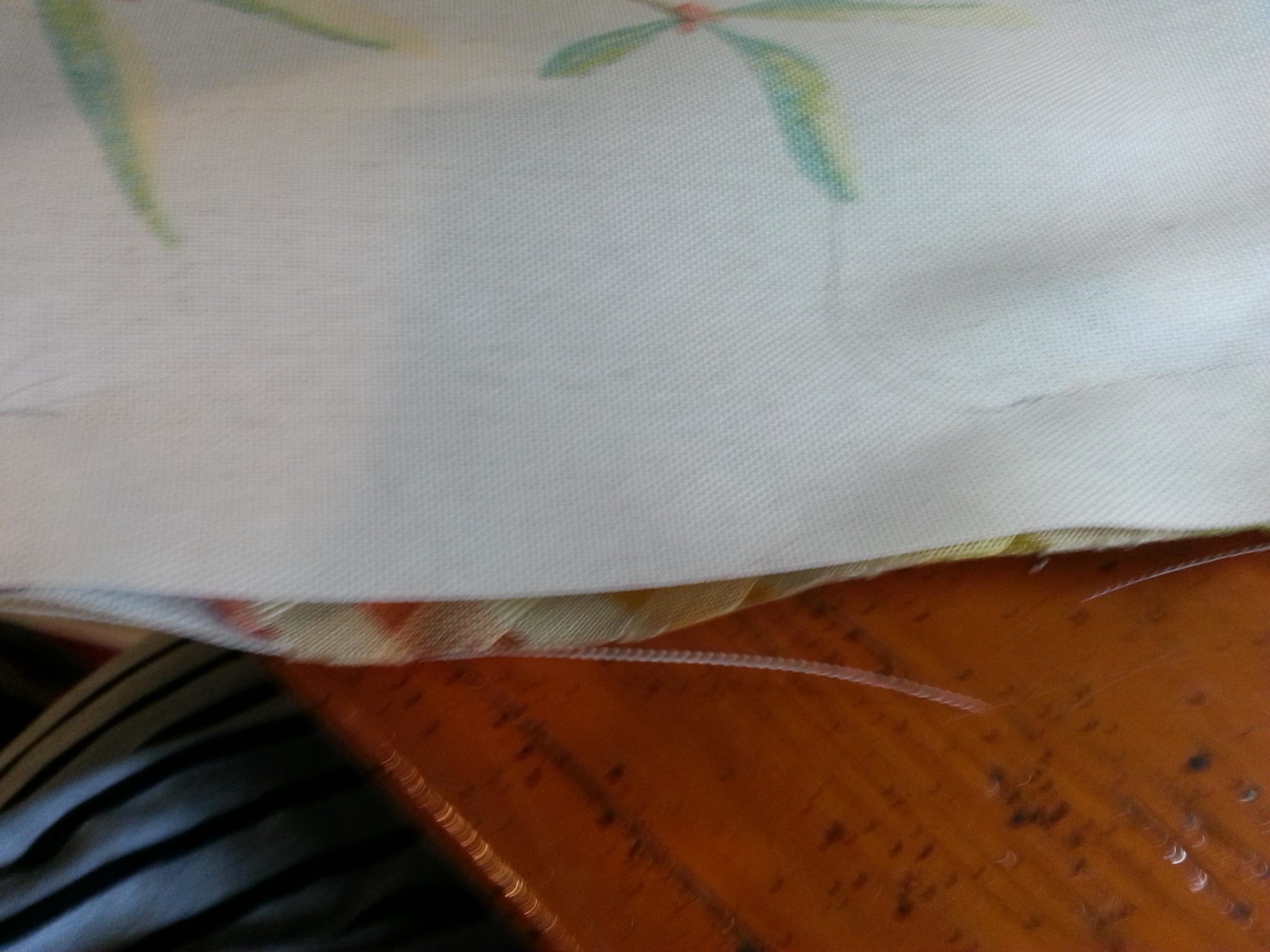 Opening to turn the pillow right side out