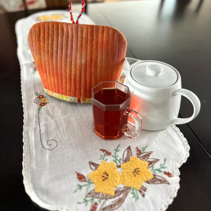 Finished tea cozy 2
