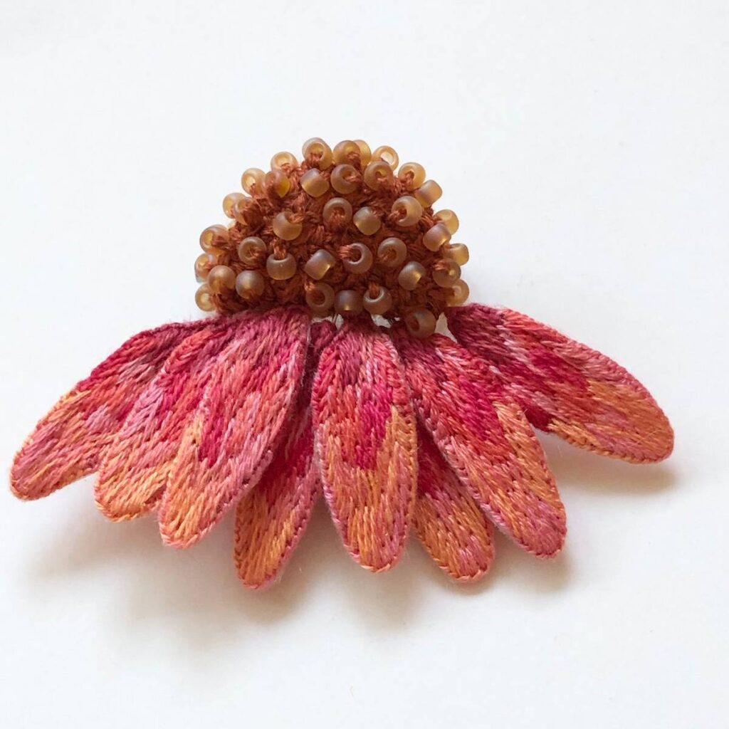 Finished stumpwork daisy by Melissa Galbreath
