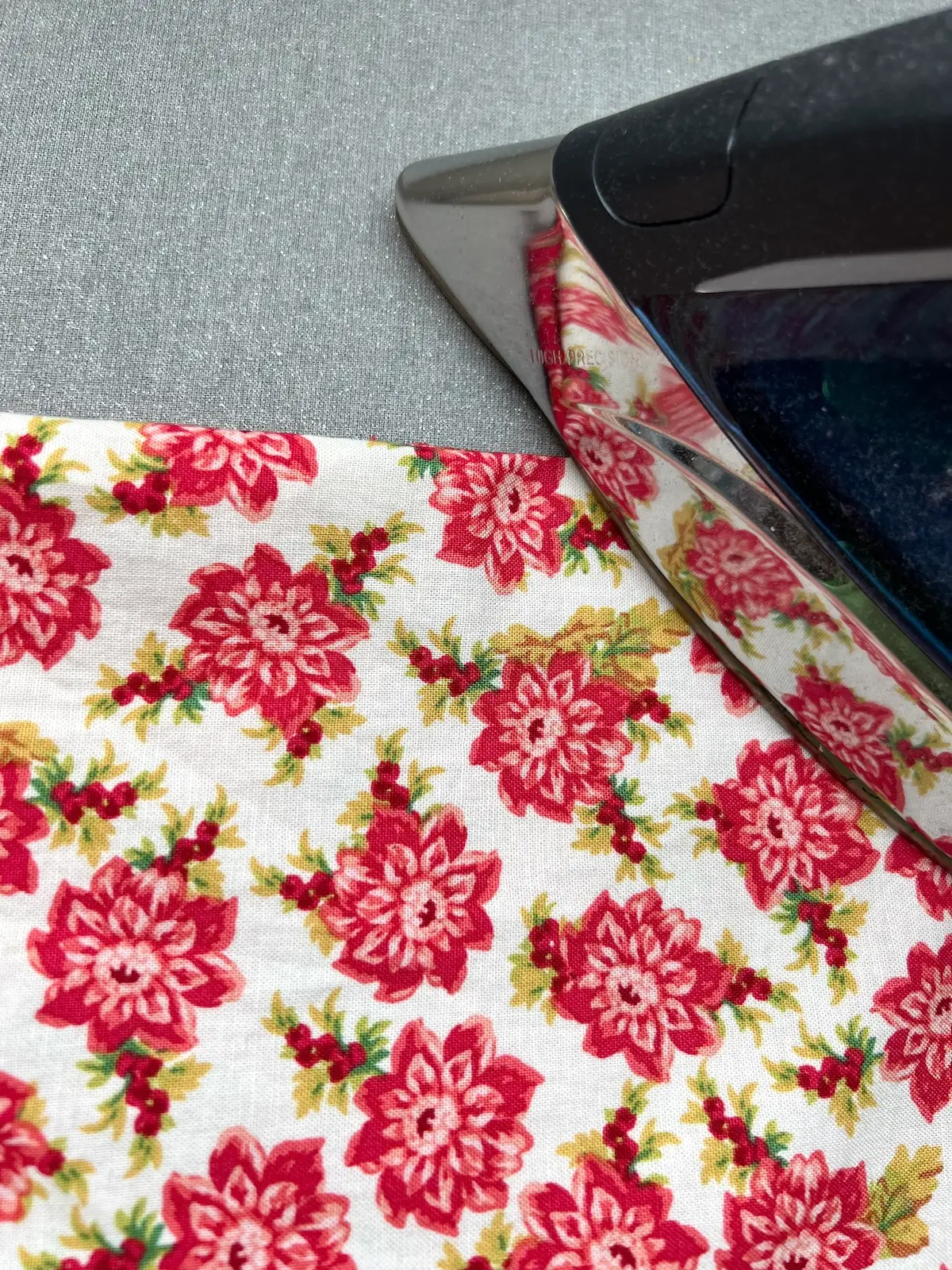 Press the reversible napkin