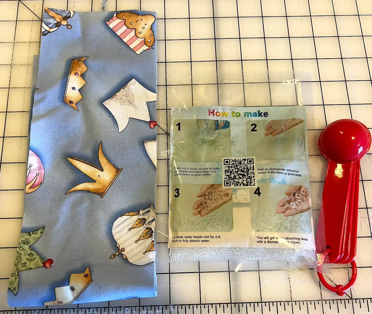Supplies needed to make a neck cooling scarf