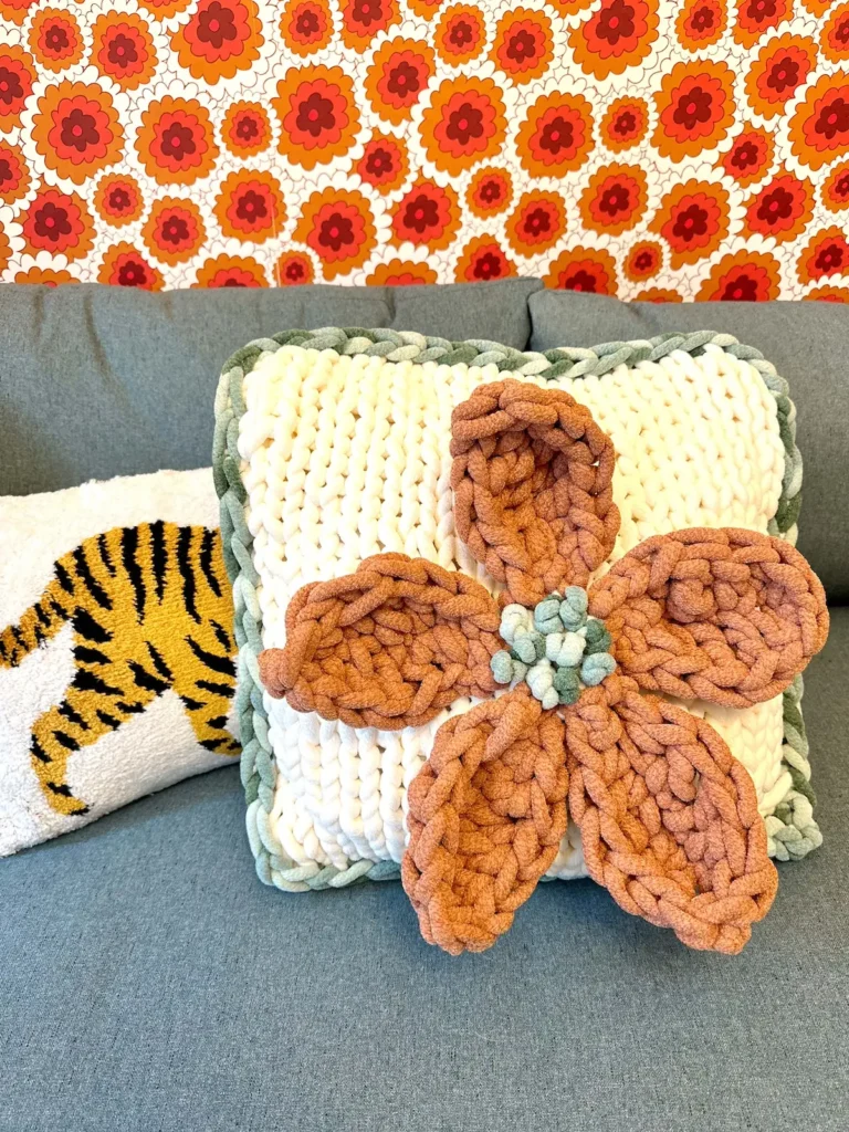 Pillow knitted by Vickie Howell