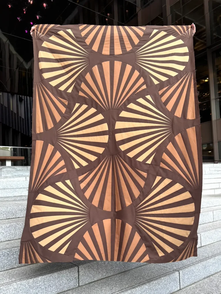 Mocha Glam quilt by Eva Saunders