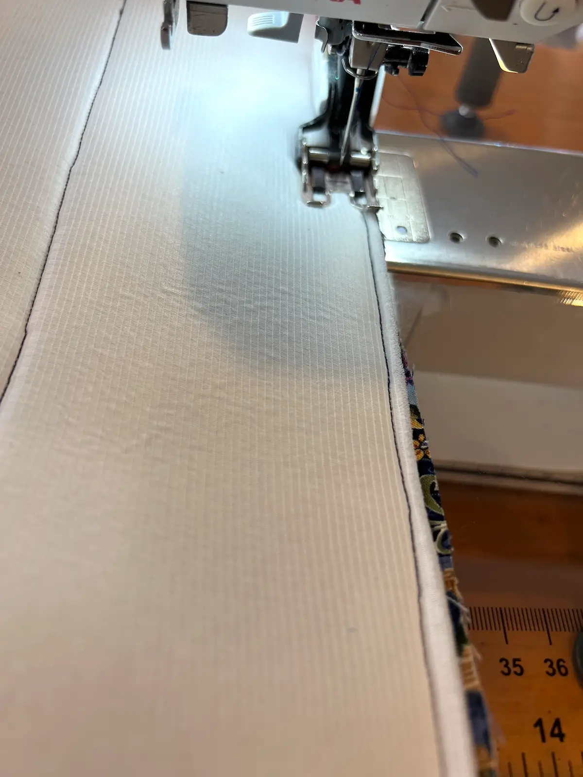 Blue patchwork bag sewing along the foam