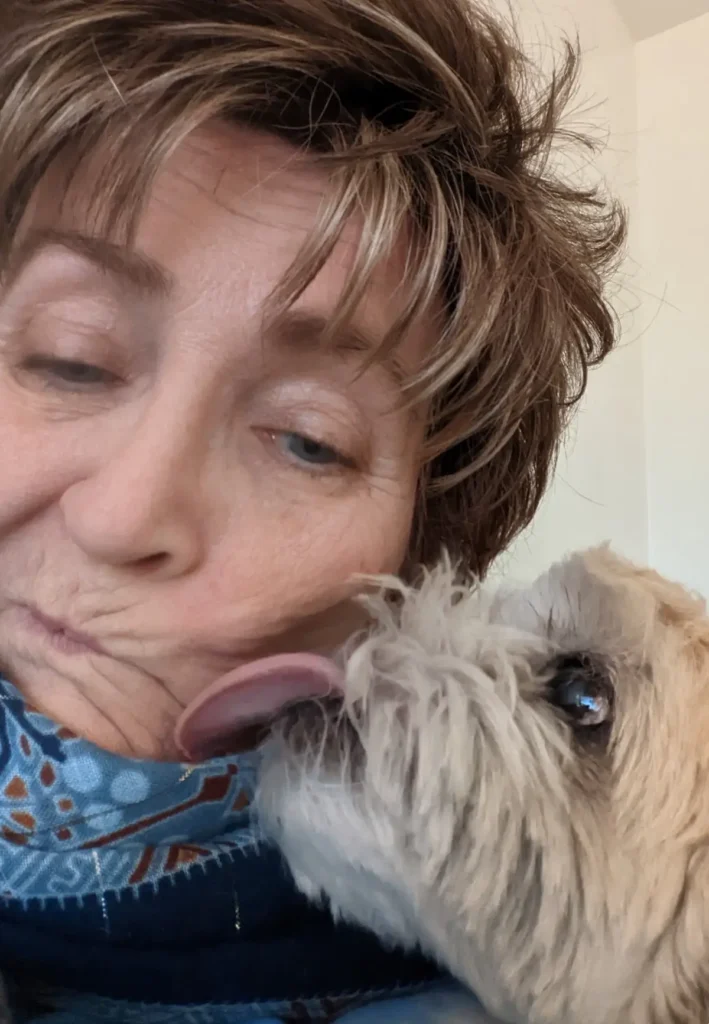 Rosanna Lynne Welter and her dog