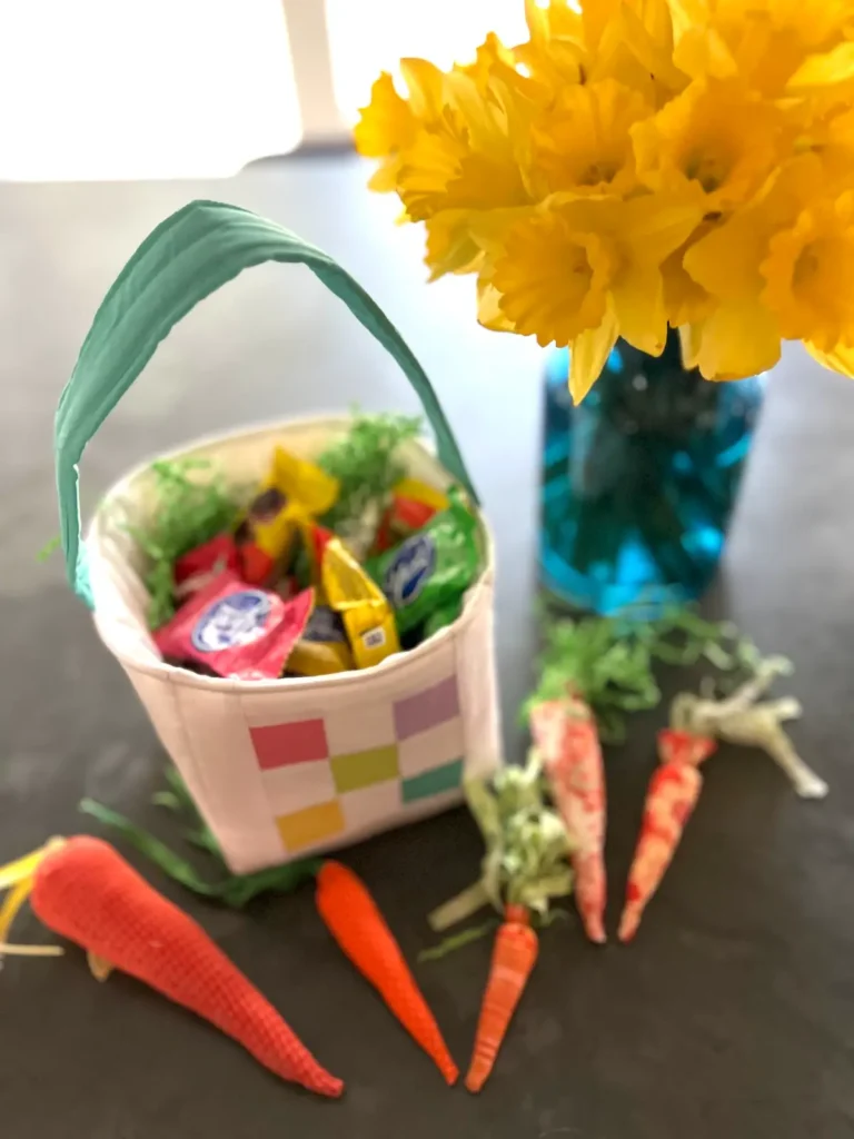 Easter Patchwork basket finished 3