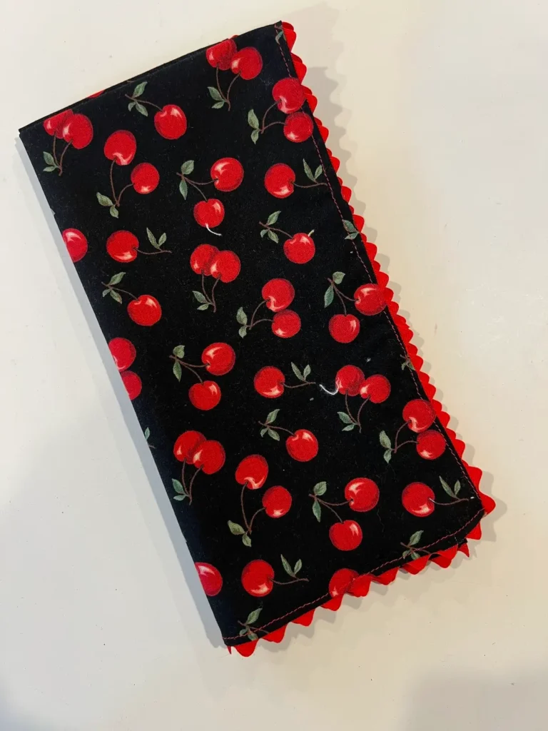 Finished rick rack edge napkin