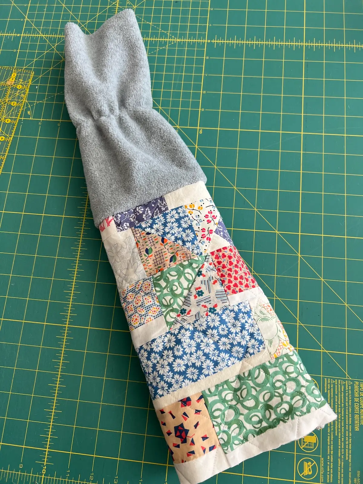 Golf club head covers pull the right sides out