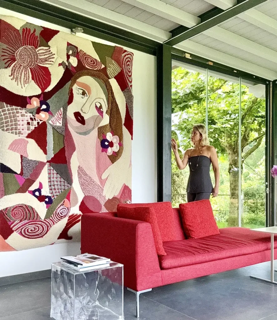 Madonna Dolente fiber art by Jules Vissers