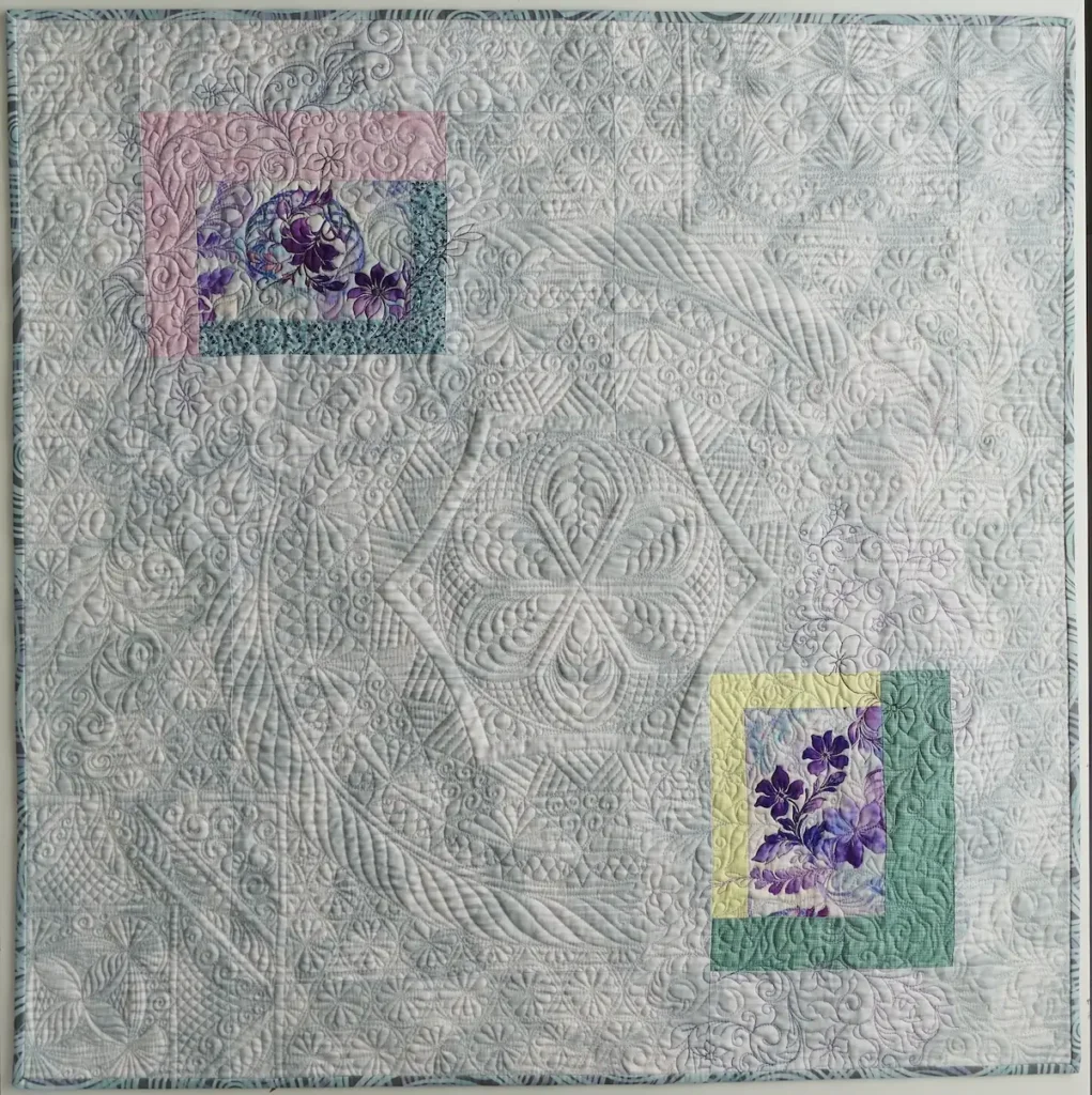 Flower 2 quilt by Tomomi McElwee