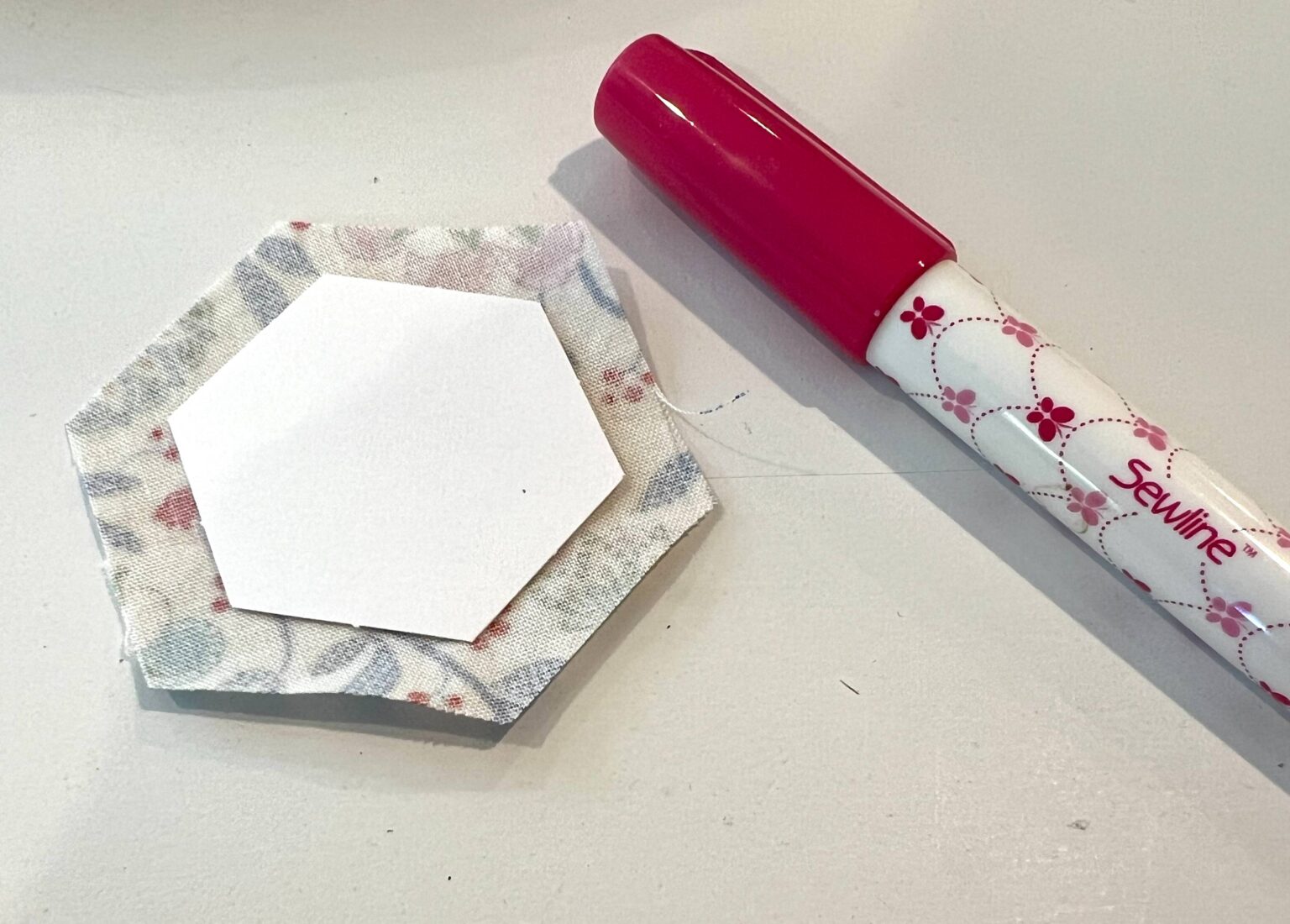 English Paper Piecing Tips: The Complete Beginner's Guide - Create Whimsy