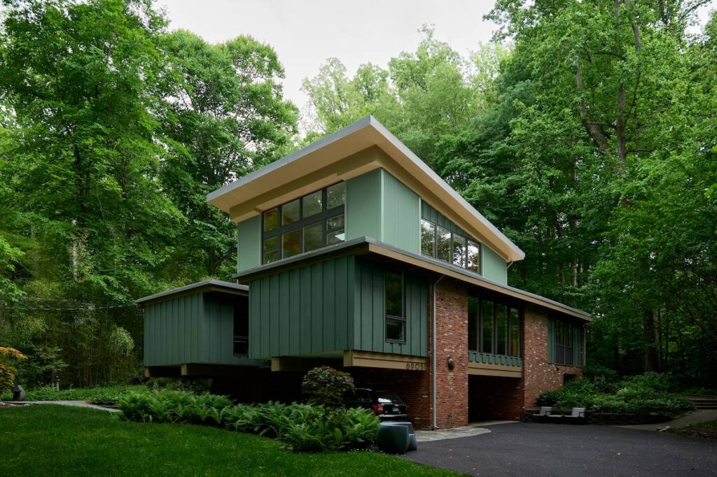 Linda Syverson Guild home