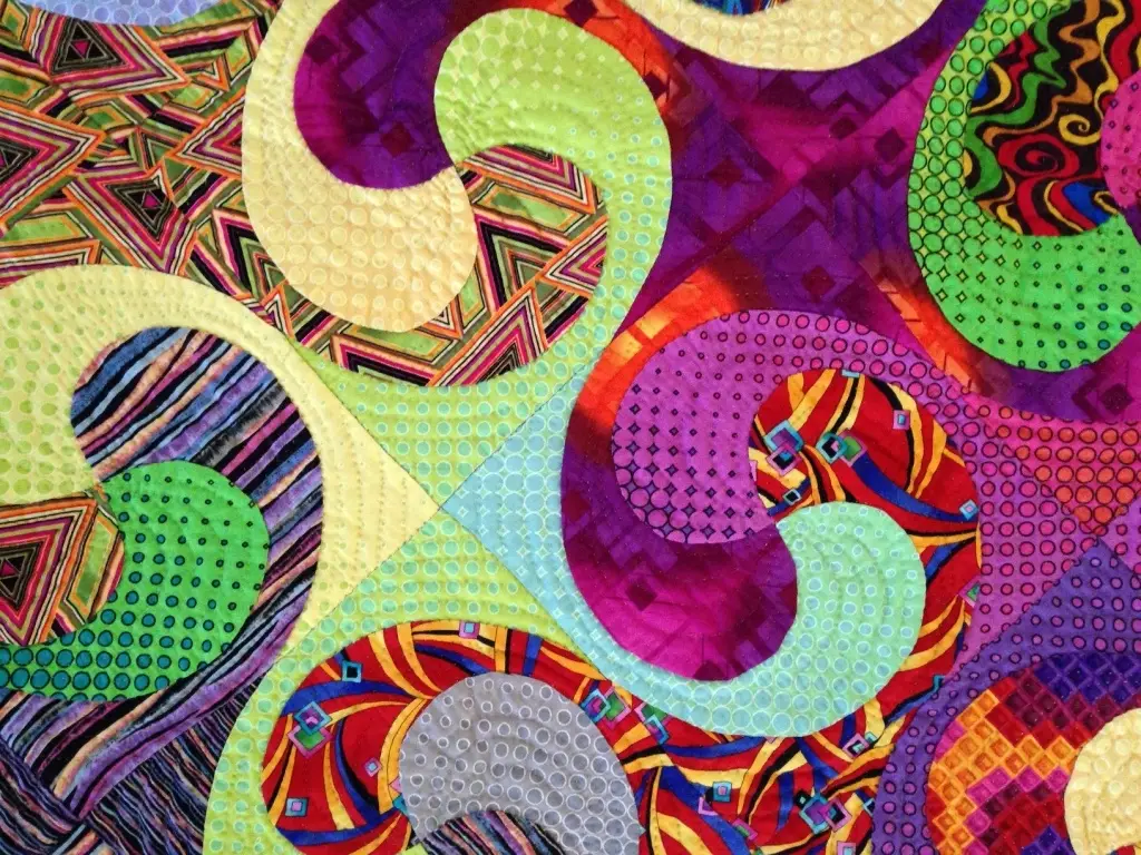 Twist and shout patchwork by Teri Biglands