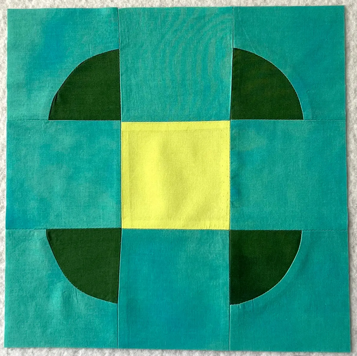 Finished button quilt block version 2