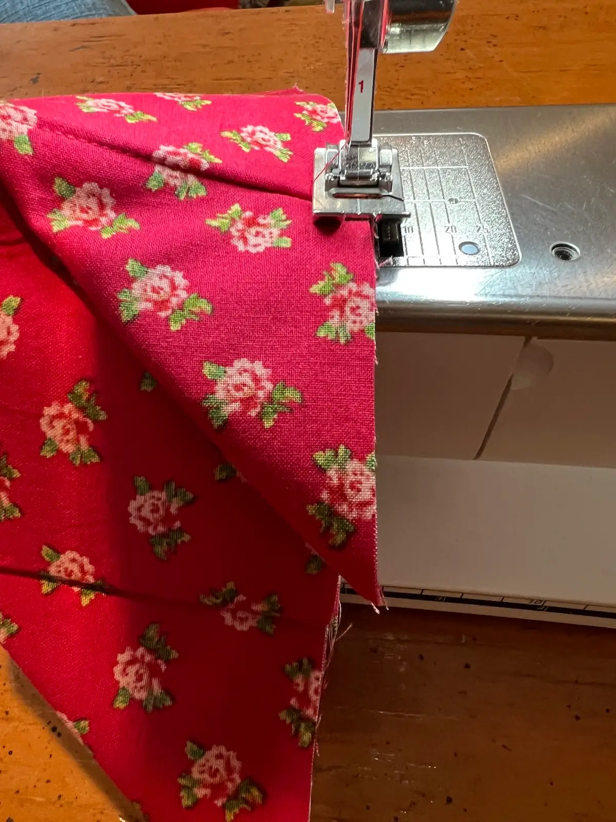 Sewing the flaps on the fabric box base