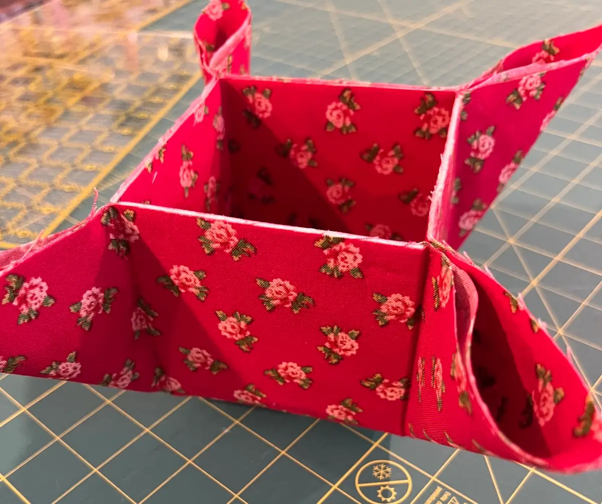 Side seams for red fabric box sewn