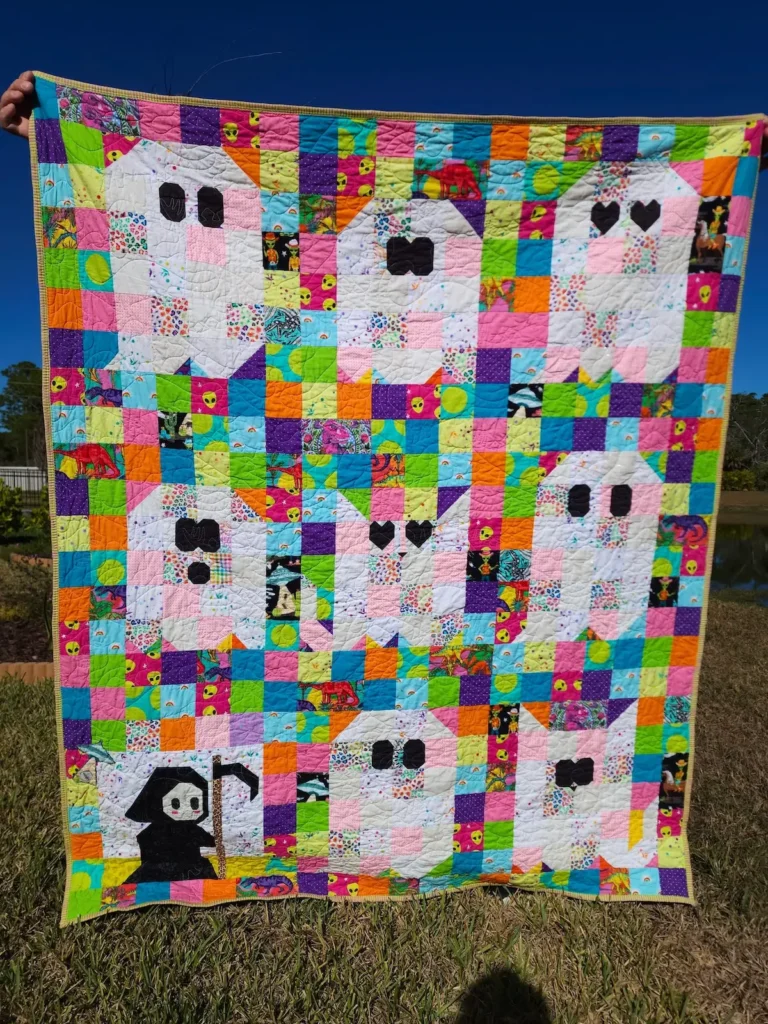 Woolly Petals Ghost Party quilt made by Courtney Mulvey
